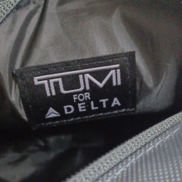 Tumi For Delta Makeup Bag - Picture 9 of 9